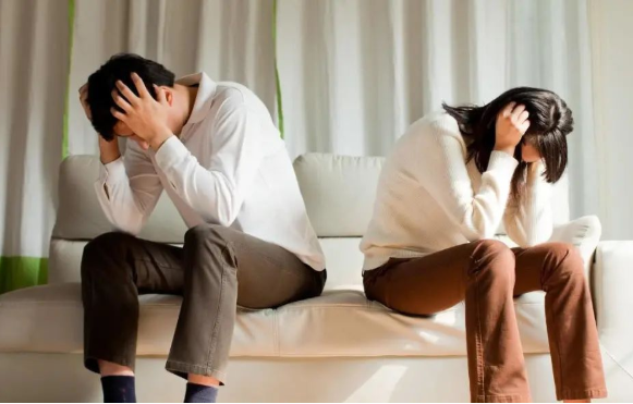 丈夫一心領養孩子，妻子一紙親子鑒定驗渣男！實在太渣啦！