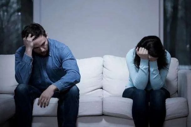 透過現(xiàn)象看本質(zhì),親子鑒定者折射出的是忠貞與道德的信任危機! 透過現(xiàn)象看本質(zhì),親子鑒定者折射出的是忠貞與道德的信任危機!