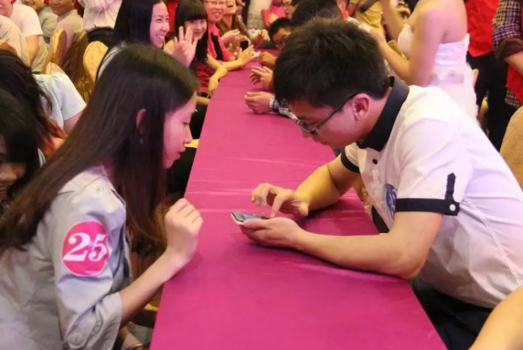 父母該不該和孩子做親子鑒定?看完或許會(huì)改變你的家庭親子關(guān)系! 父母該不該和孩子做親子鑒定?看完或許會(huì)改變你的家庭親子關(guān)系!